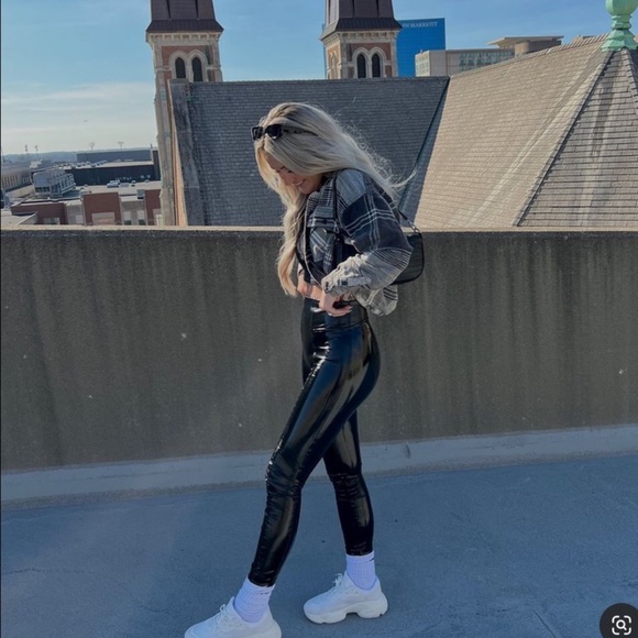 SPANX Pants - Spanx Patent Leggings EUC Med